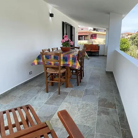 아파트 Caletta Relax By Blu Sardinia *